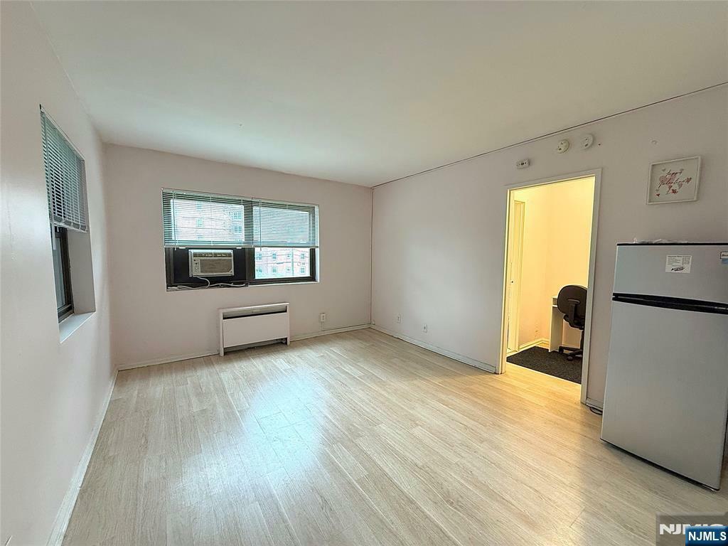 Property Photo: 401 Park Place 2H NJ 07024
