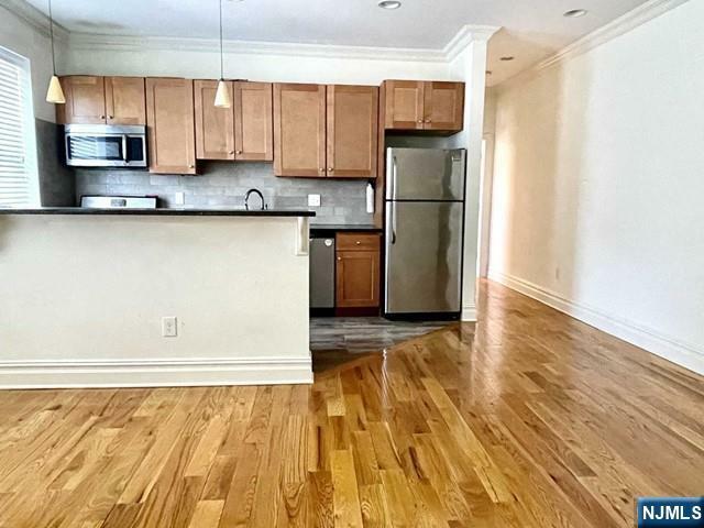Property Photo:  855 Broad Avenue 57  NJ 07657 