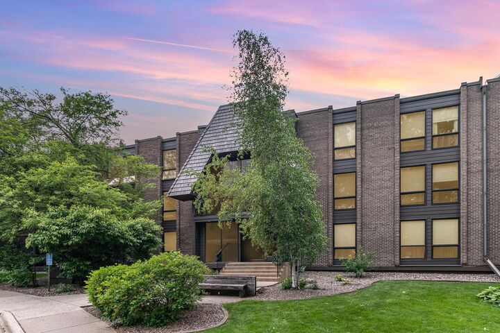 Property Photo:  6085 Lincoln Drive 220  MN 55436 