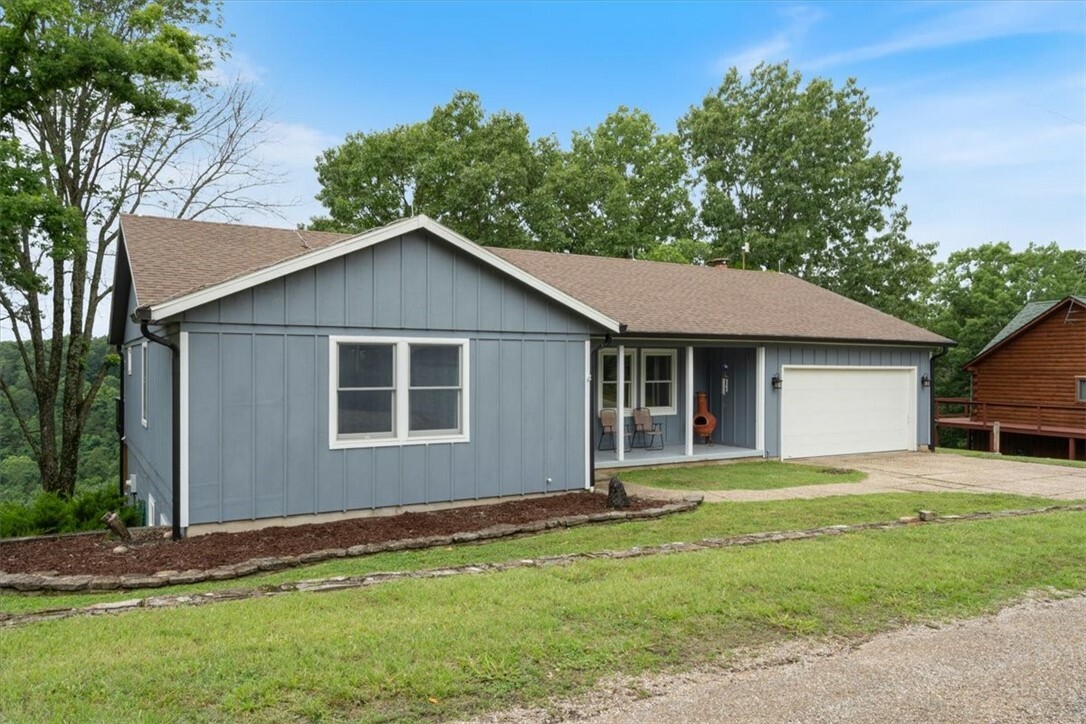 Property Photo: 326 Hillcrest Road AR 72631