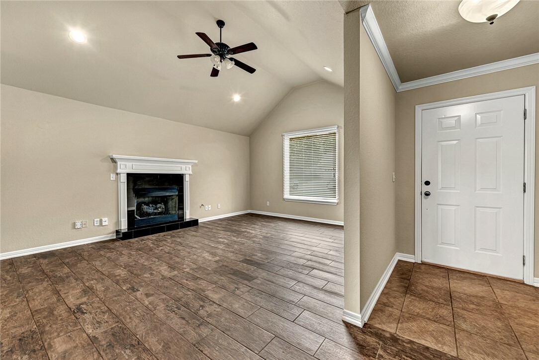 Property Photo:  6010 S 36th Street  AR 72758 
