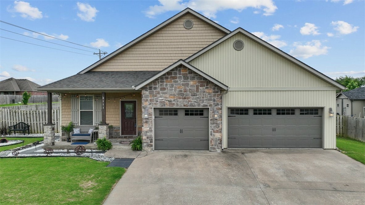 2111 Hunter Drive  Pea Ridge AR 72751 photo