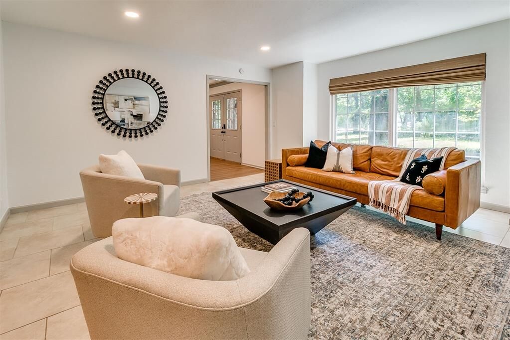 Property Photo: 1901 Whipporwill Court OK 73013