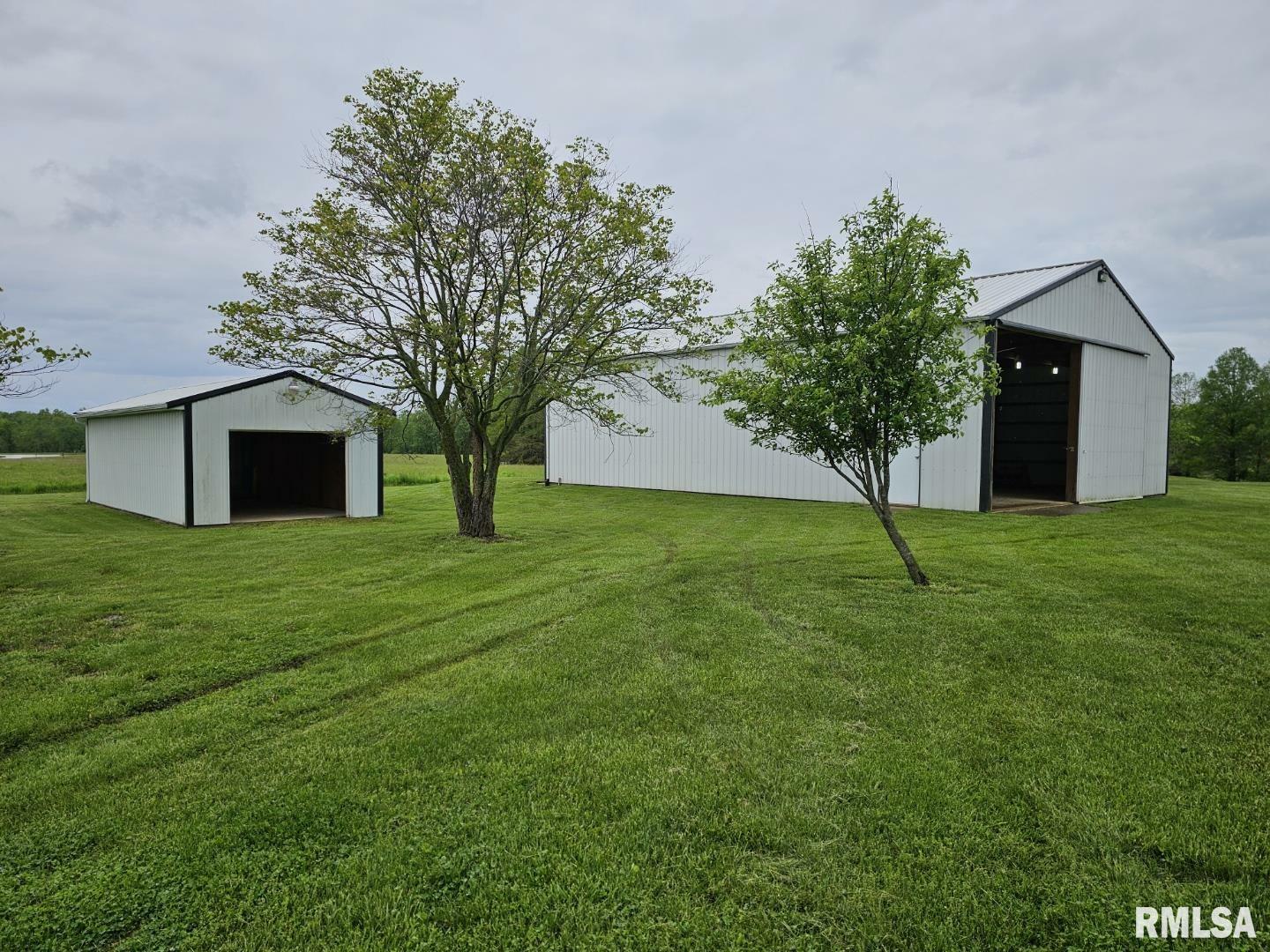 Property Photo: 16485 E Robin Road IL 62864