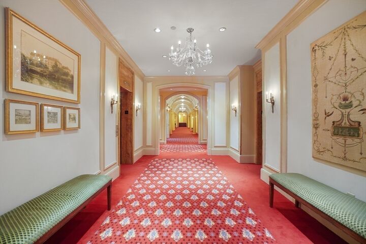 Property Photo:  416 Commonwealth Ave 504  MA 02215 