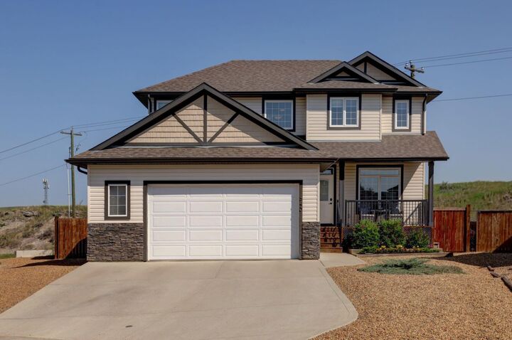640 Bankview Drive  Drumheller AB T0J 0Y6 photo