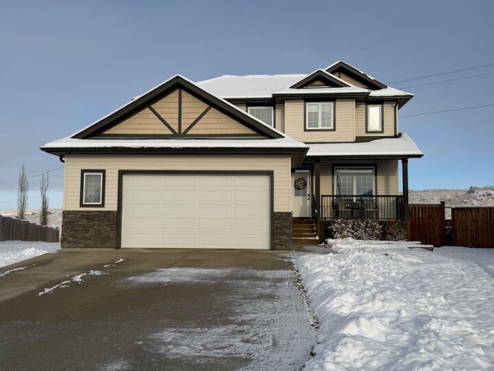 640 Bankview Drive  Drumheller AB T0J 0Y6 photo