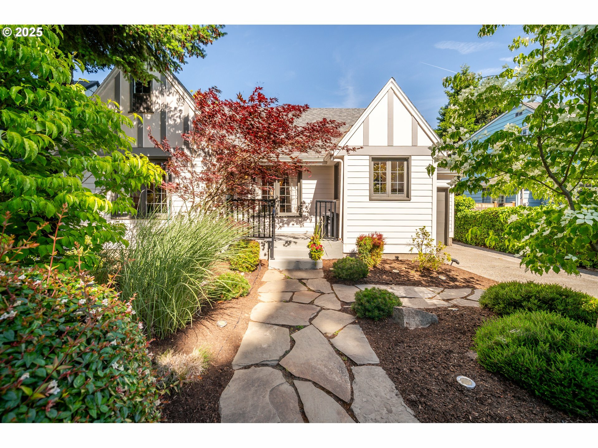 Property Photo: 6406 N Michigan Ave OR 97217