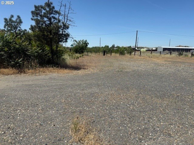 Property Photo: 30905 Follett Ln OR 97838