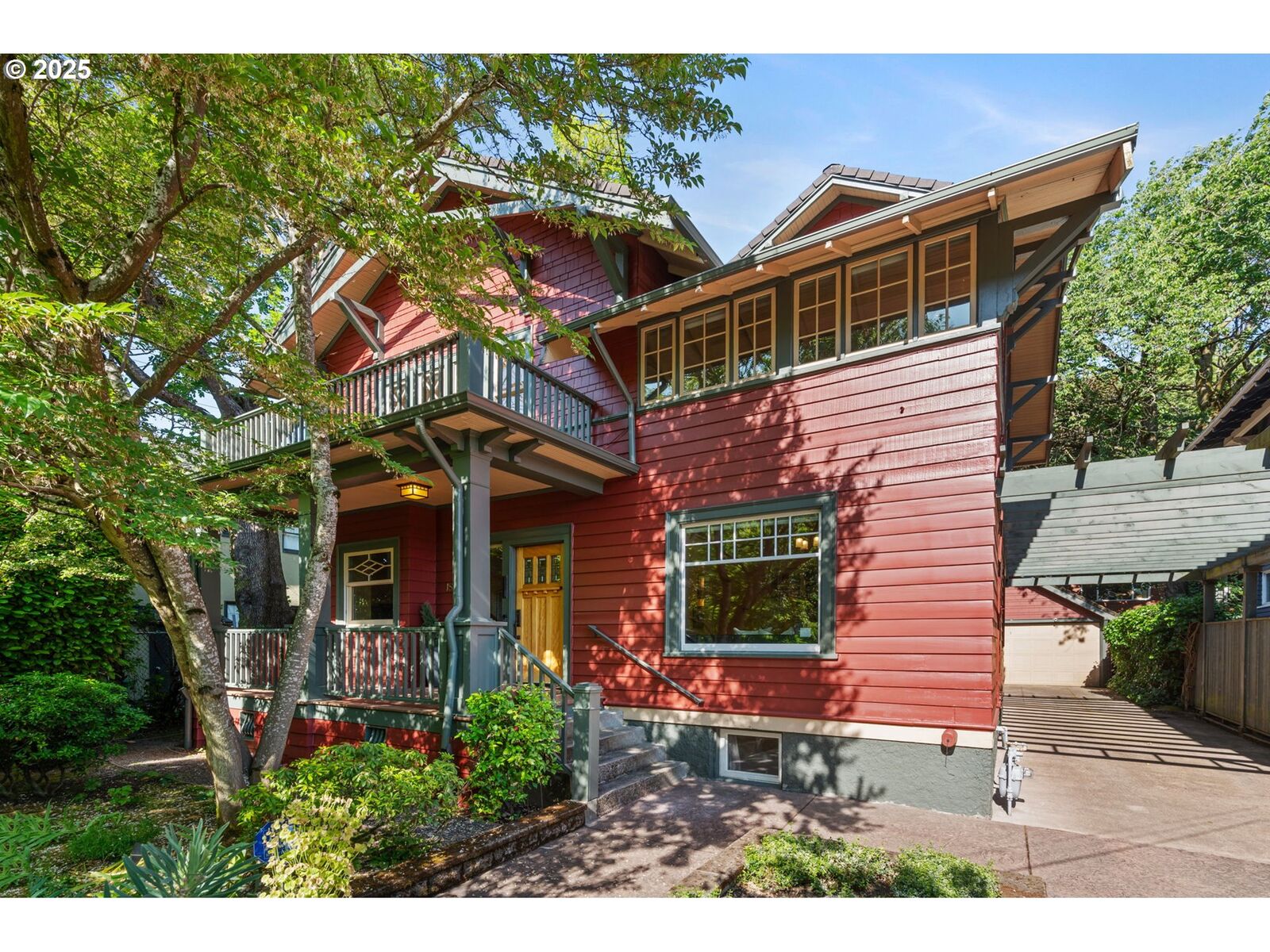 Property Photo:  1816 NE 14th Ave  OR 97212 
