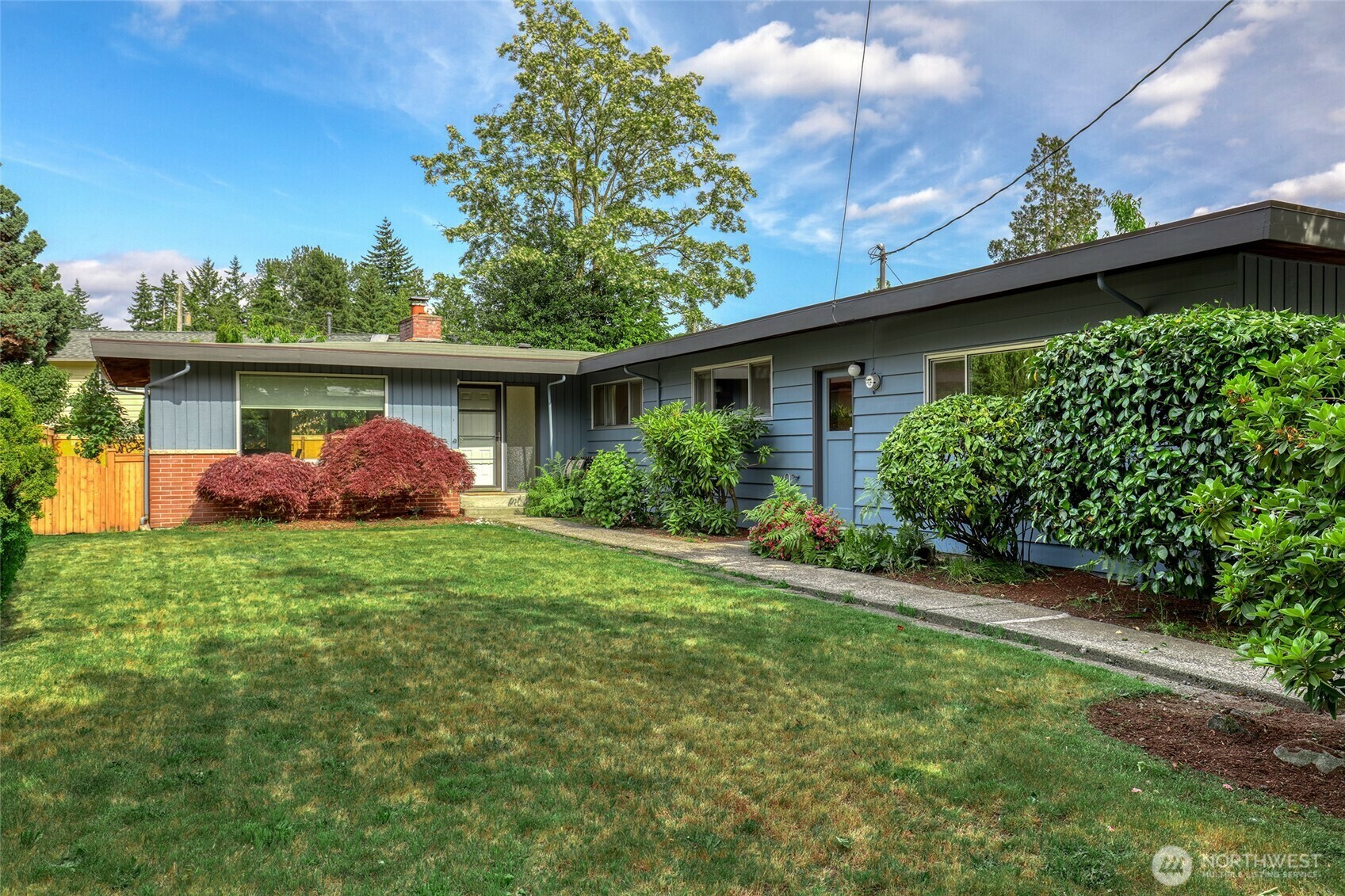 Property Photo:  17618  Meridian Avenue N  WA 98133 
