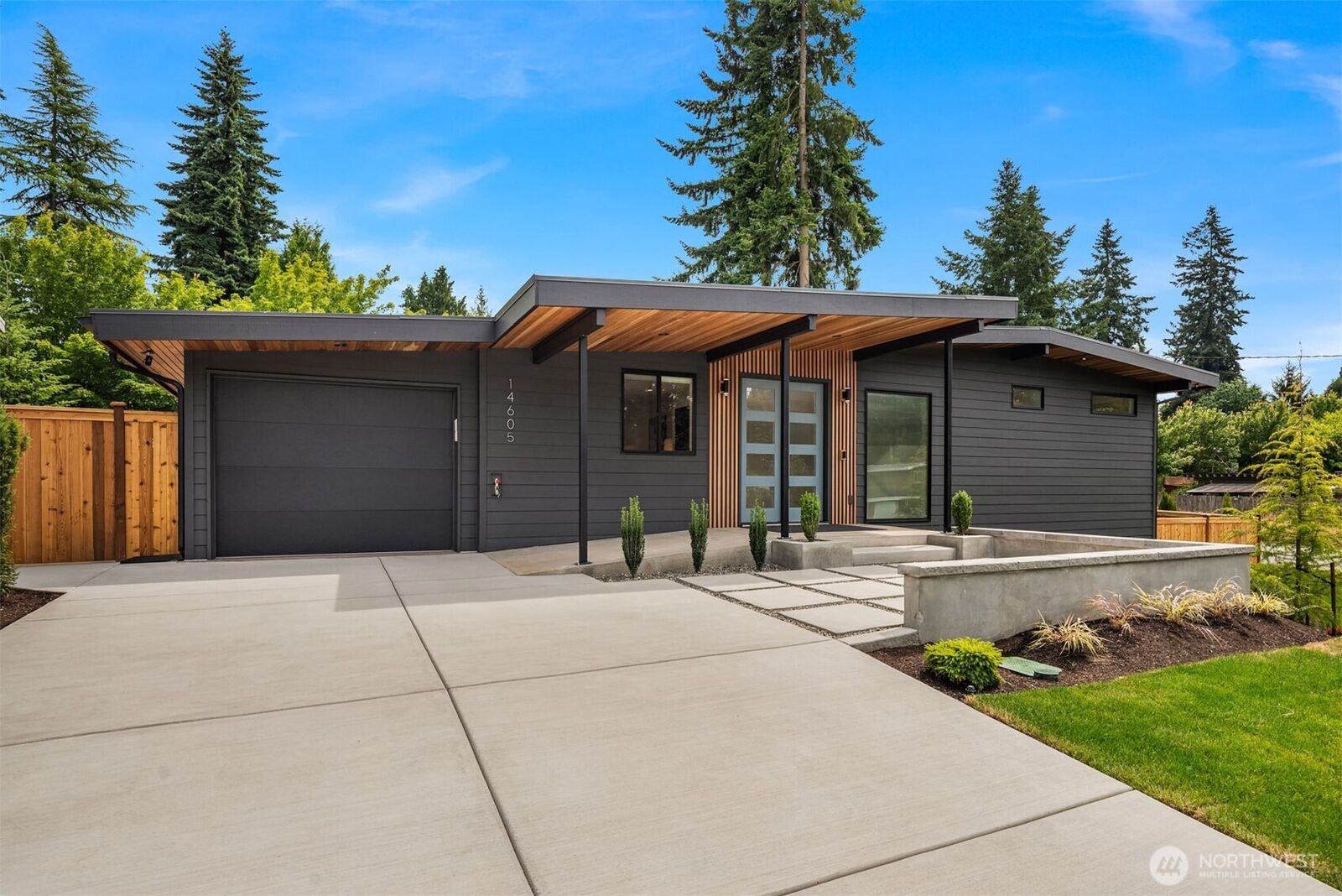 Property Photo: 14605 SE 14th Street WA 98007