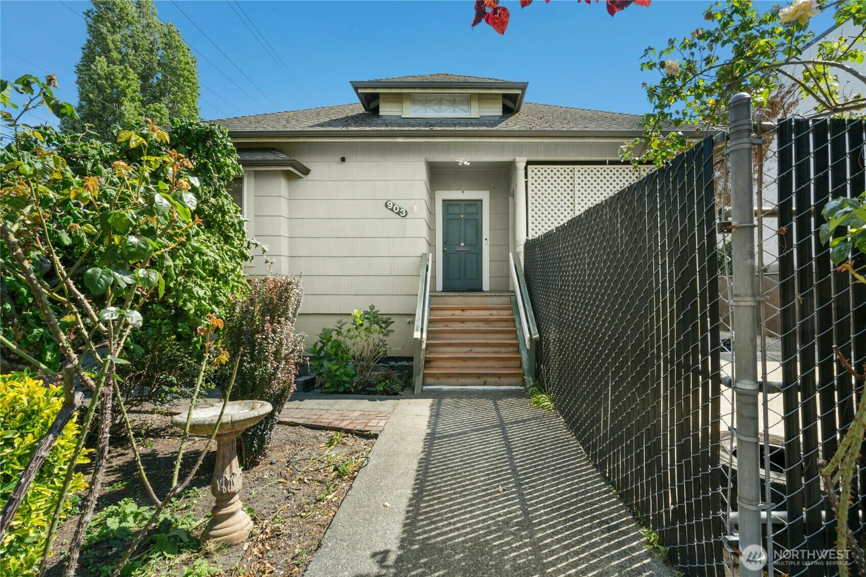 Property Photo: 903 NW 50th Street WA 98107