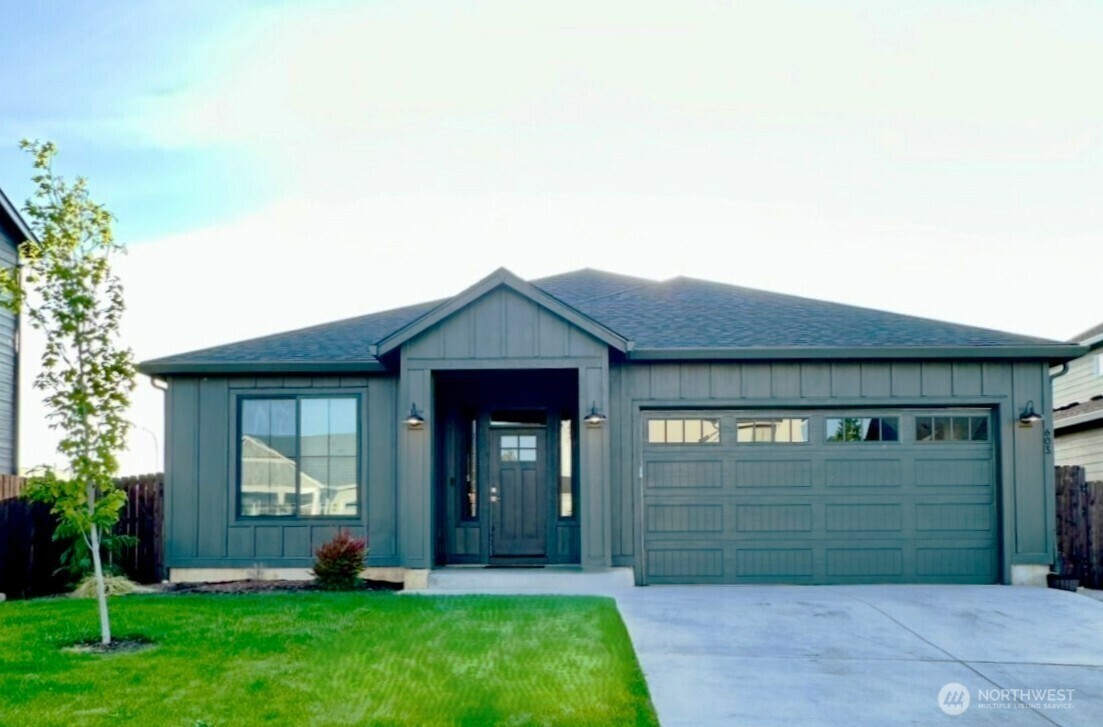 Property Photo: 603 Cardinal Ave WA 98596