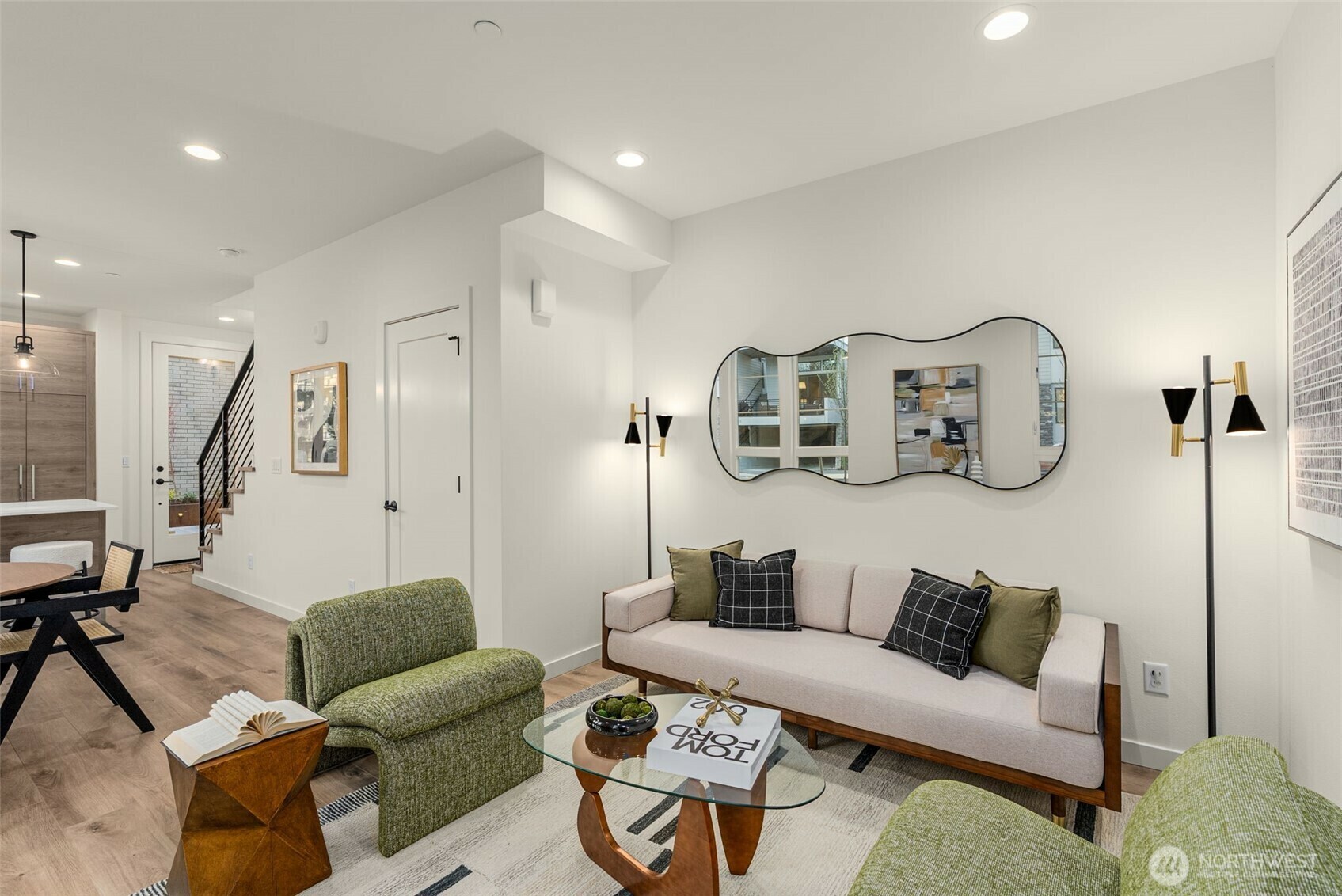 Property Photo: 112 F 2nd Ave S WA 98033