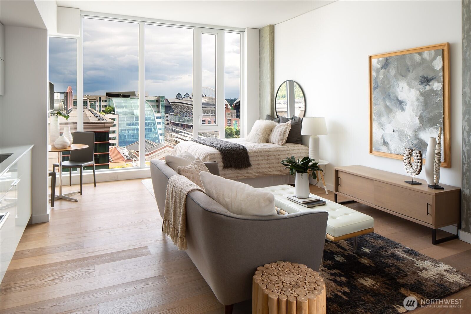 Property Photo:  450 S Main St 1405  WA 98104 