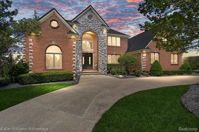 Property Photo: 23790 Point O Woods Court MI 48178