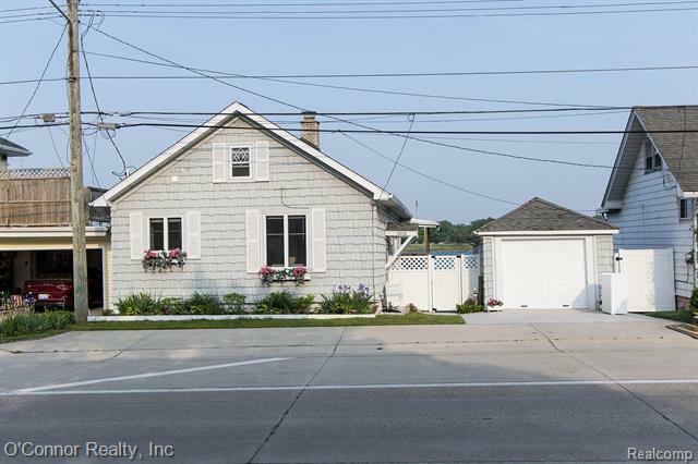 105 Gratiot Boulevard  Marysville MI 48040 photo