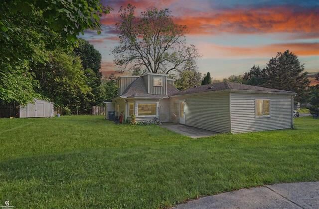 Property Photo:  432 Eagle Pass St Street  MI 48446 