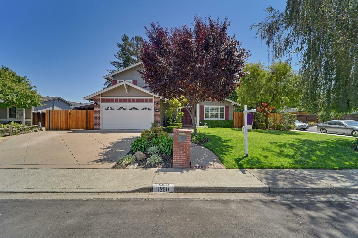 Property Photo: 1250 Heavenly Drive CA 94553