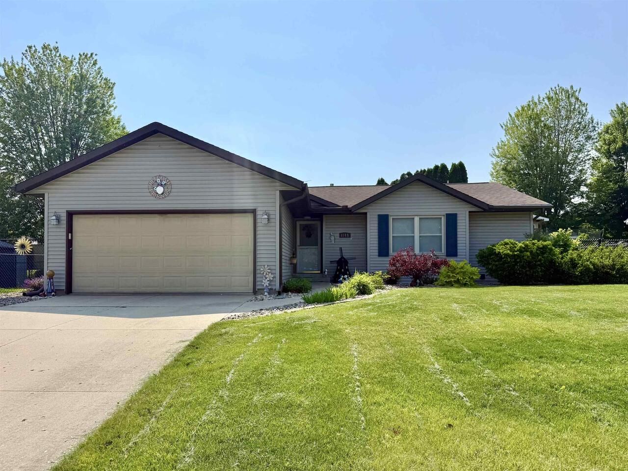 Property Photo:  1145 Arthur Drive  WI 53563 