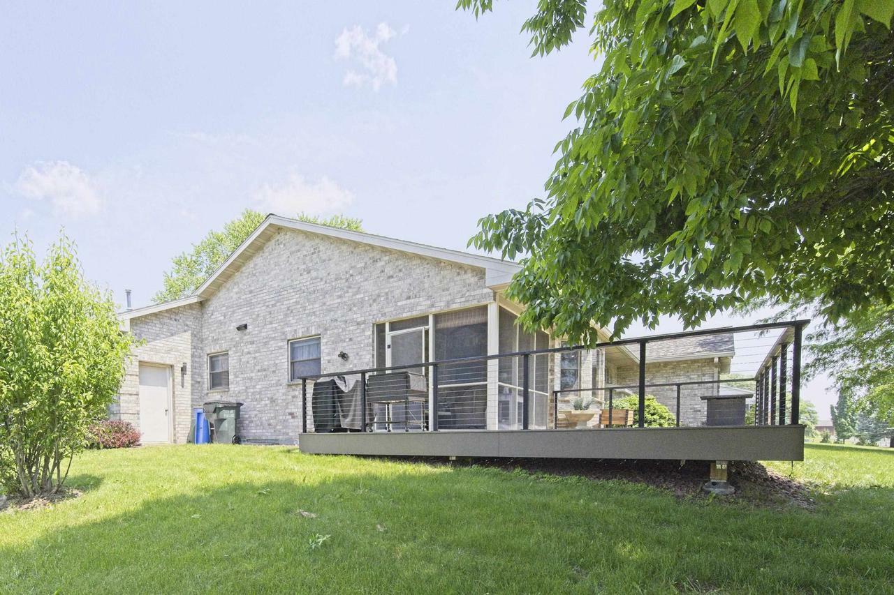 Property Photo: 552 Meadowlark Lane WI 53901
