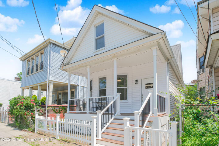 Property Photo: 229 Gordon Street NY 10304