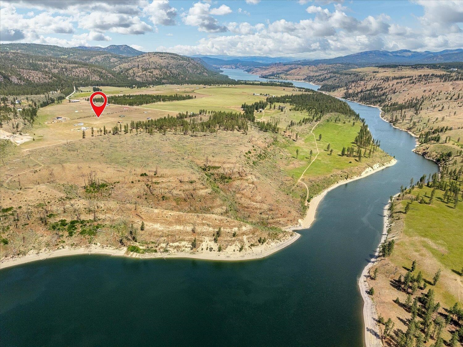 Property Photo: 39754 Katy Lane N WA 99122