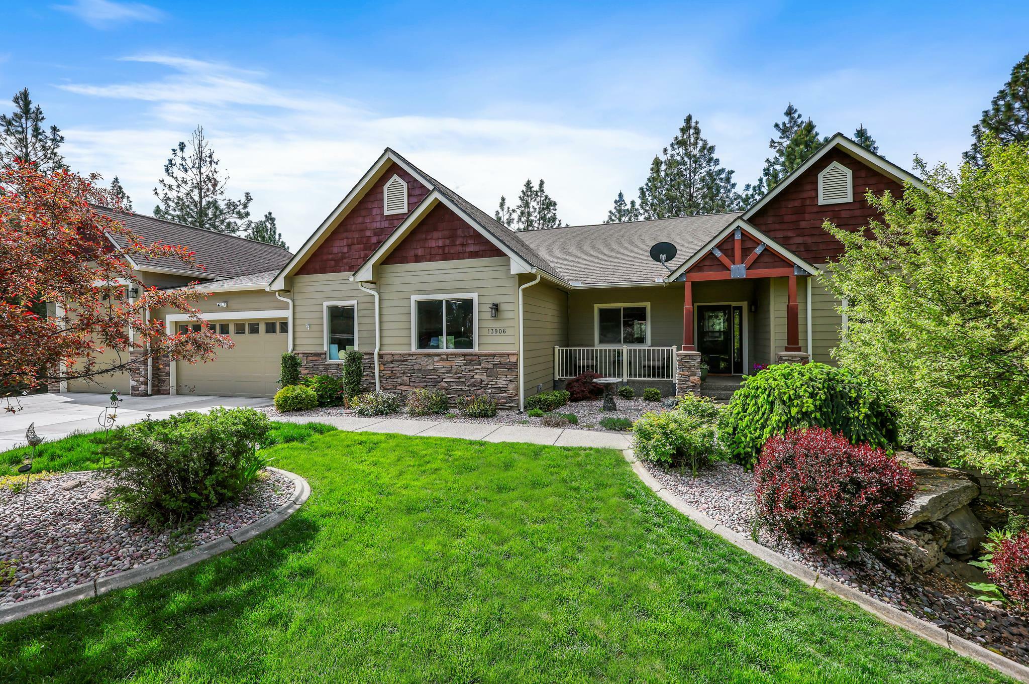 Property Photo: 13906 E 39th Ln WA 99037