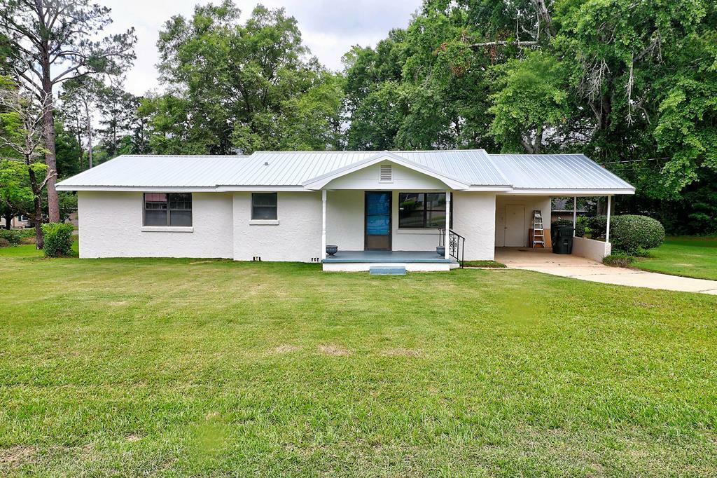 Property Photo: 382 Timbers Dr. AL 36301