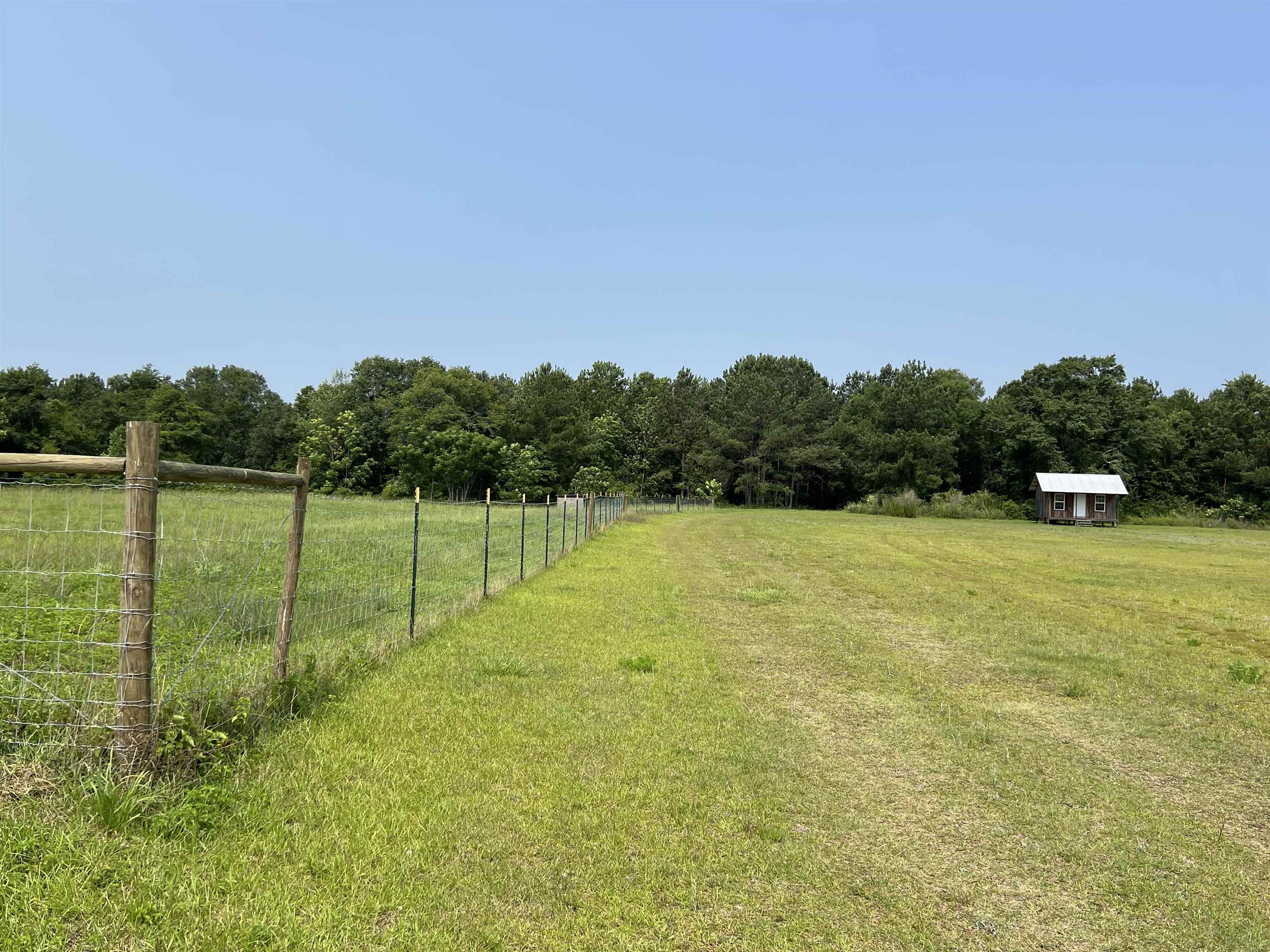 Property Photo: 0300 Shade Farm Road FL 32351