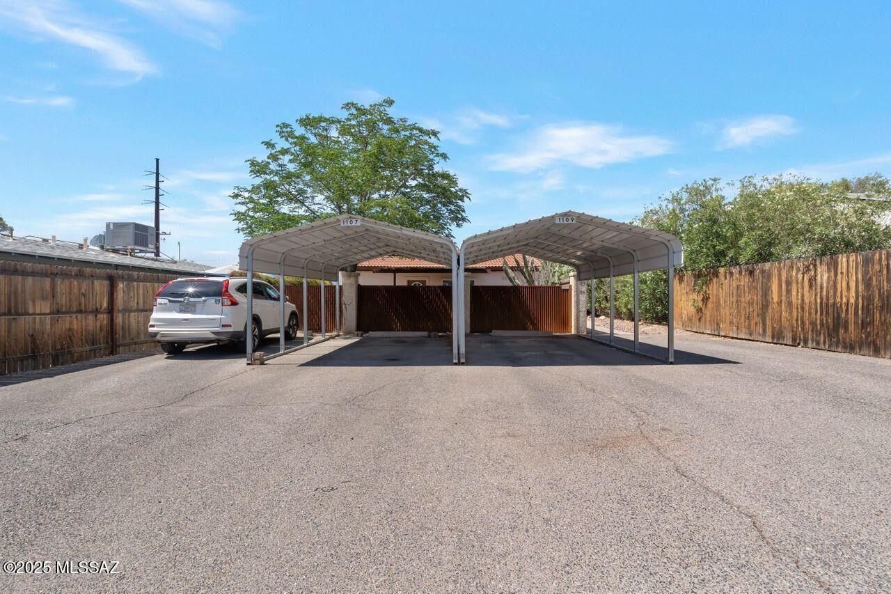 Property Photo: 1107&Amp1109 E Water Street AZ 85719
