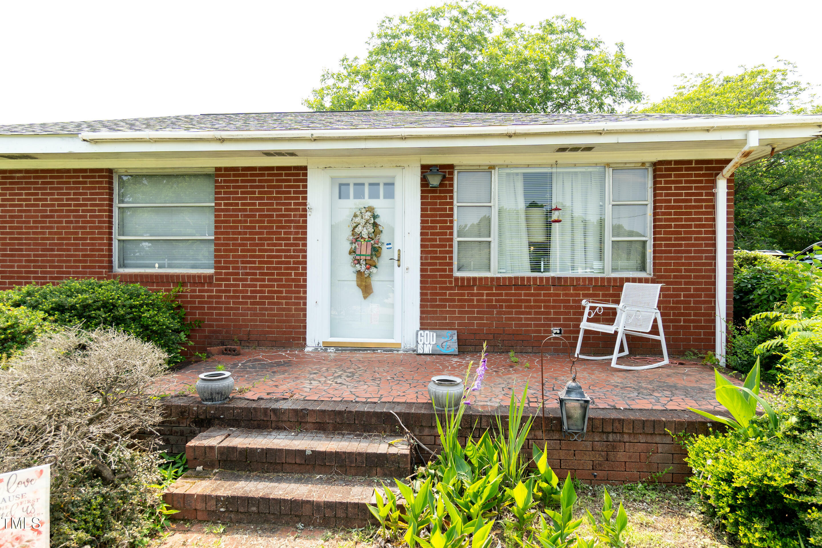 Property Photo: 728,720 S Wakefield Street NC 27597