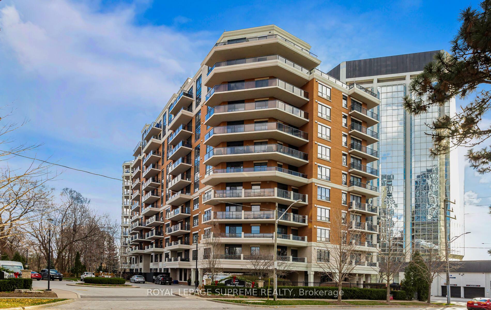 Property Photo: 2 Aberfoyle Crescent 411 ON M8X 2Z8