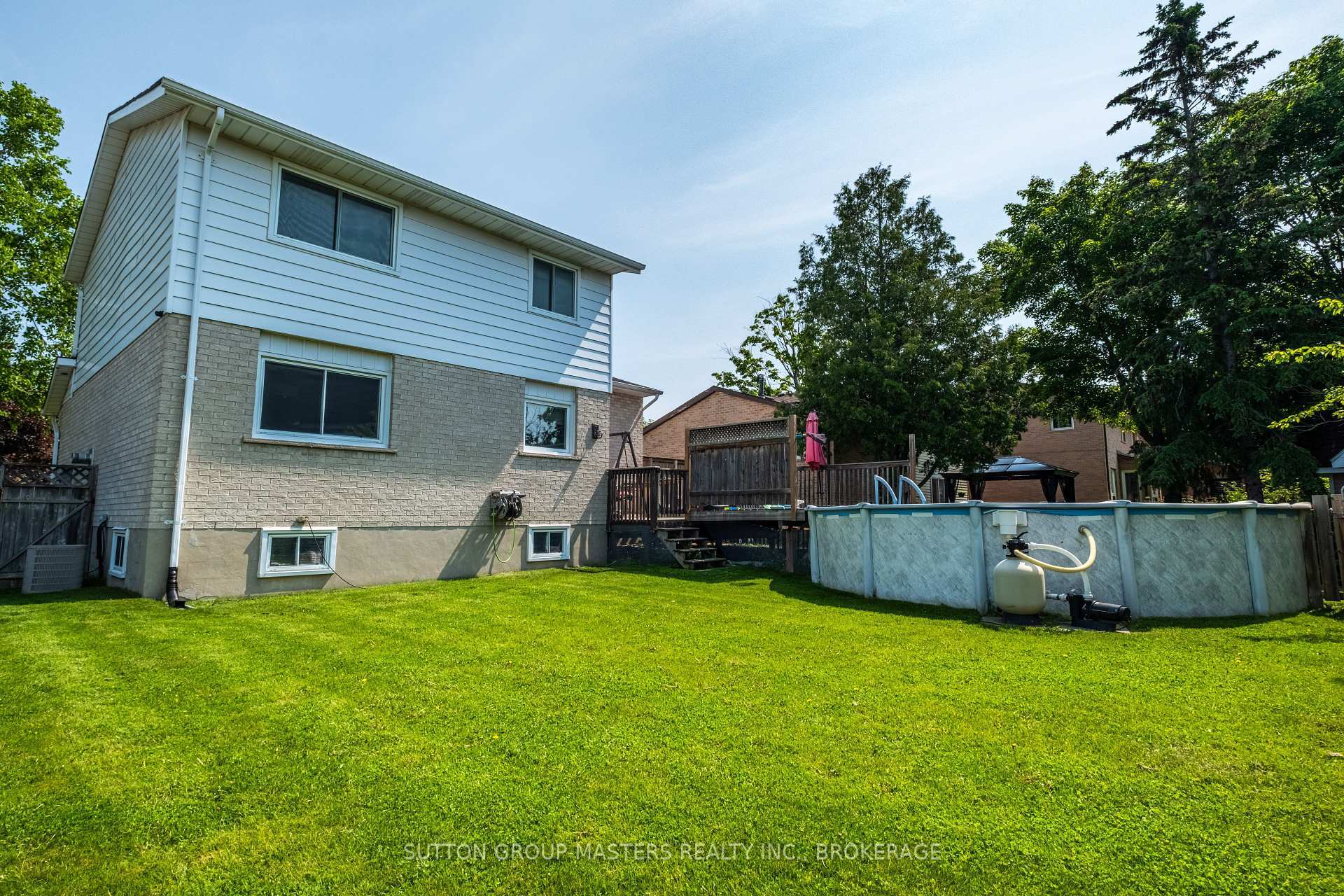 Property Photo: 917 Atwood Place ON K7P 1N9