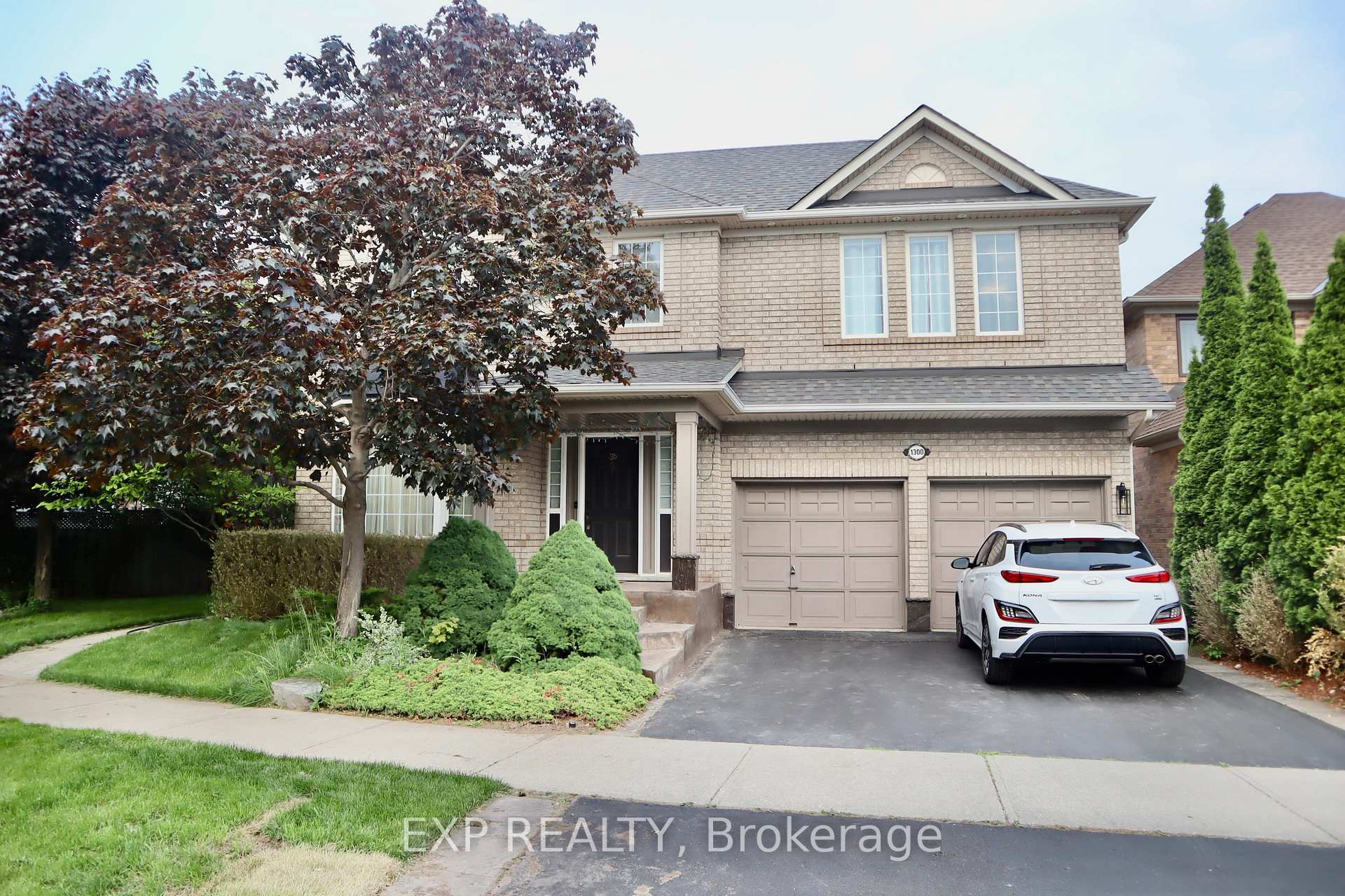 Property Photo: 1300 Ridgebank Drive Lower ON L6M 4A5