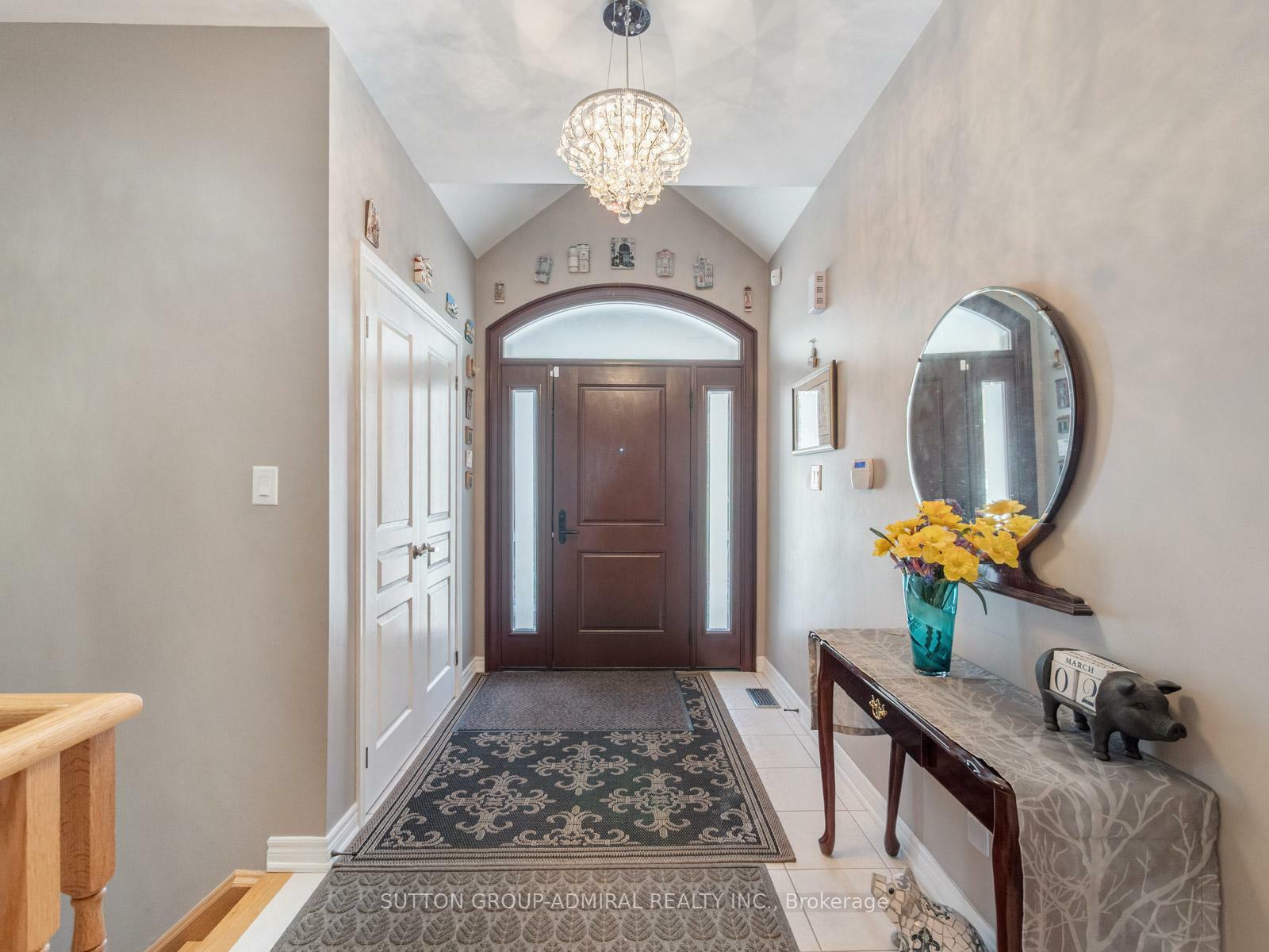 Property Photo: 8 Little Hannah Lane ON L6A 0E3