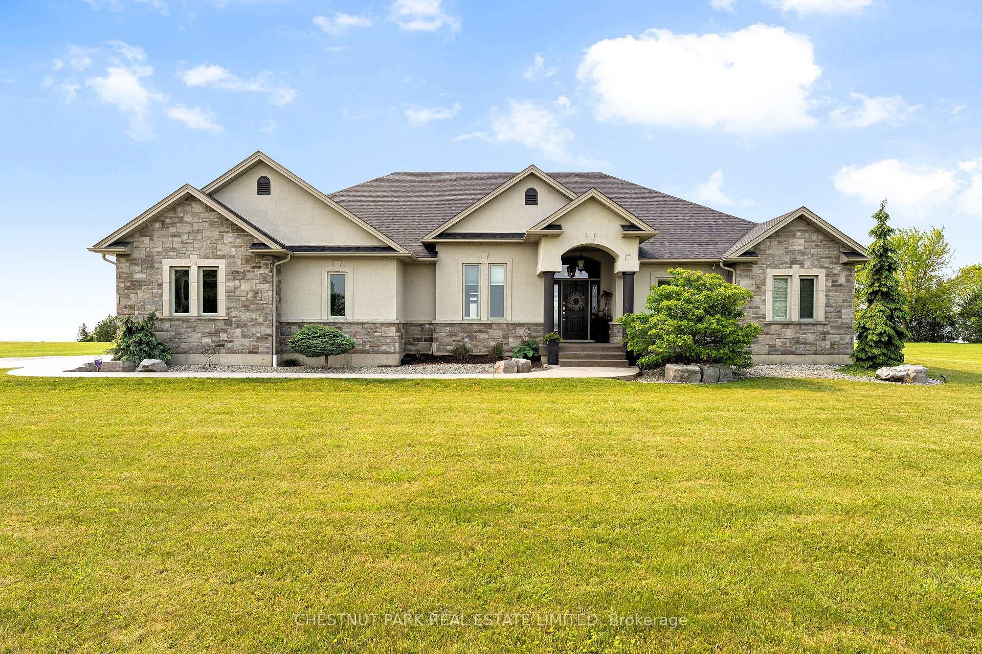 Photo de la propriété: 5084 Talbot Trail ON N0P 1W0