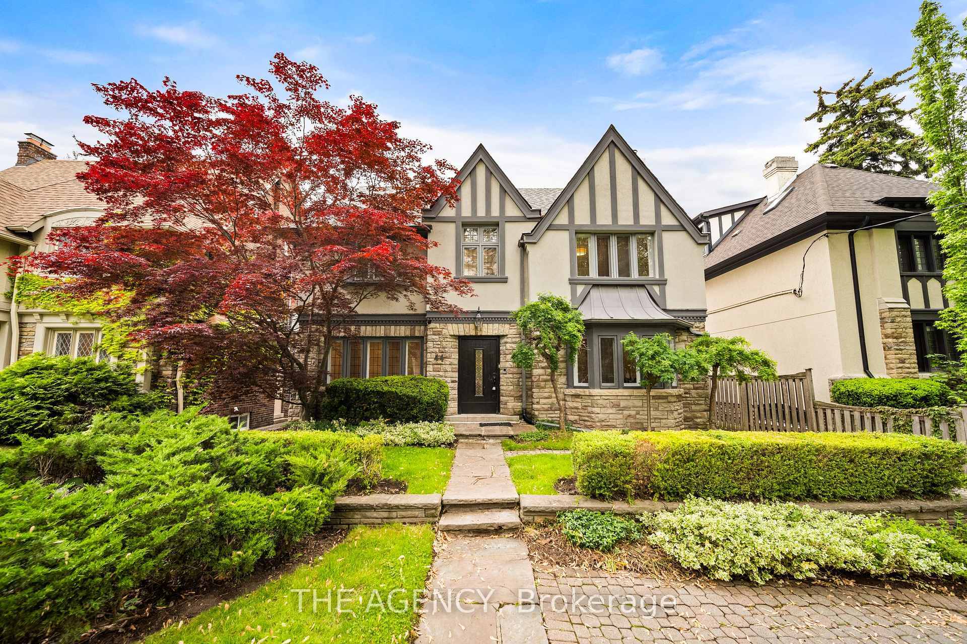 Property Photo: 44 Elderwood Drive ON M5P 1X1