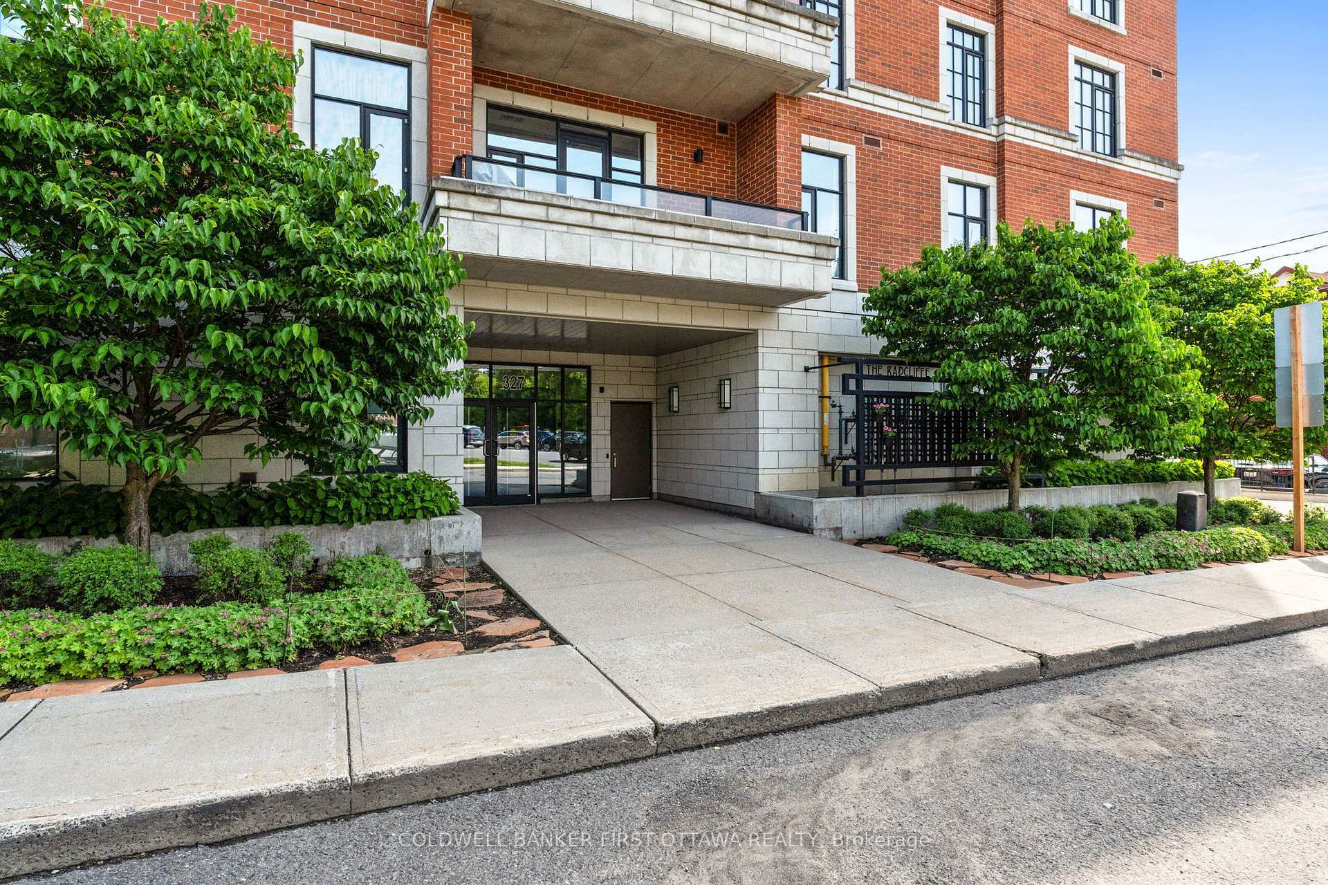 Property Photo: 327 Breezehill Avenue S 705 ON K1Y 1R6