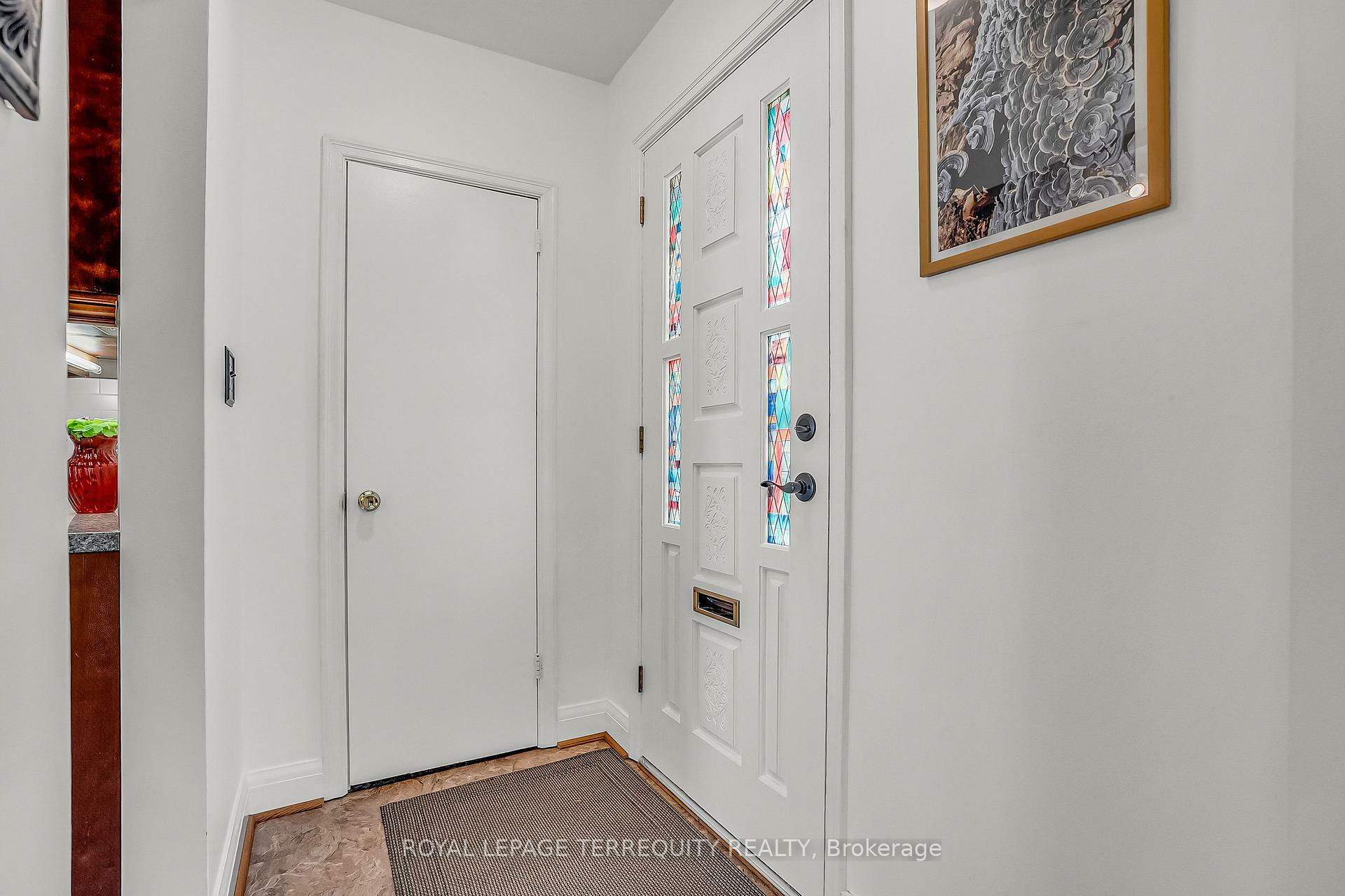Property Photo: 40 Whitley Avenue ON M3K 1A2