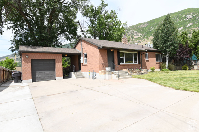 Property Photo: 145 E 100 S UT 84025