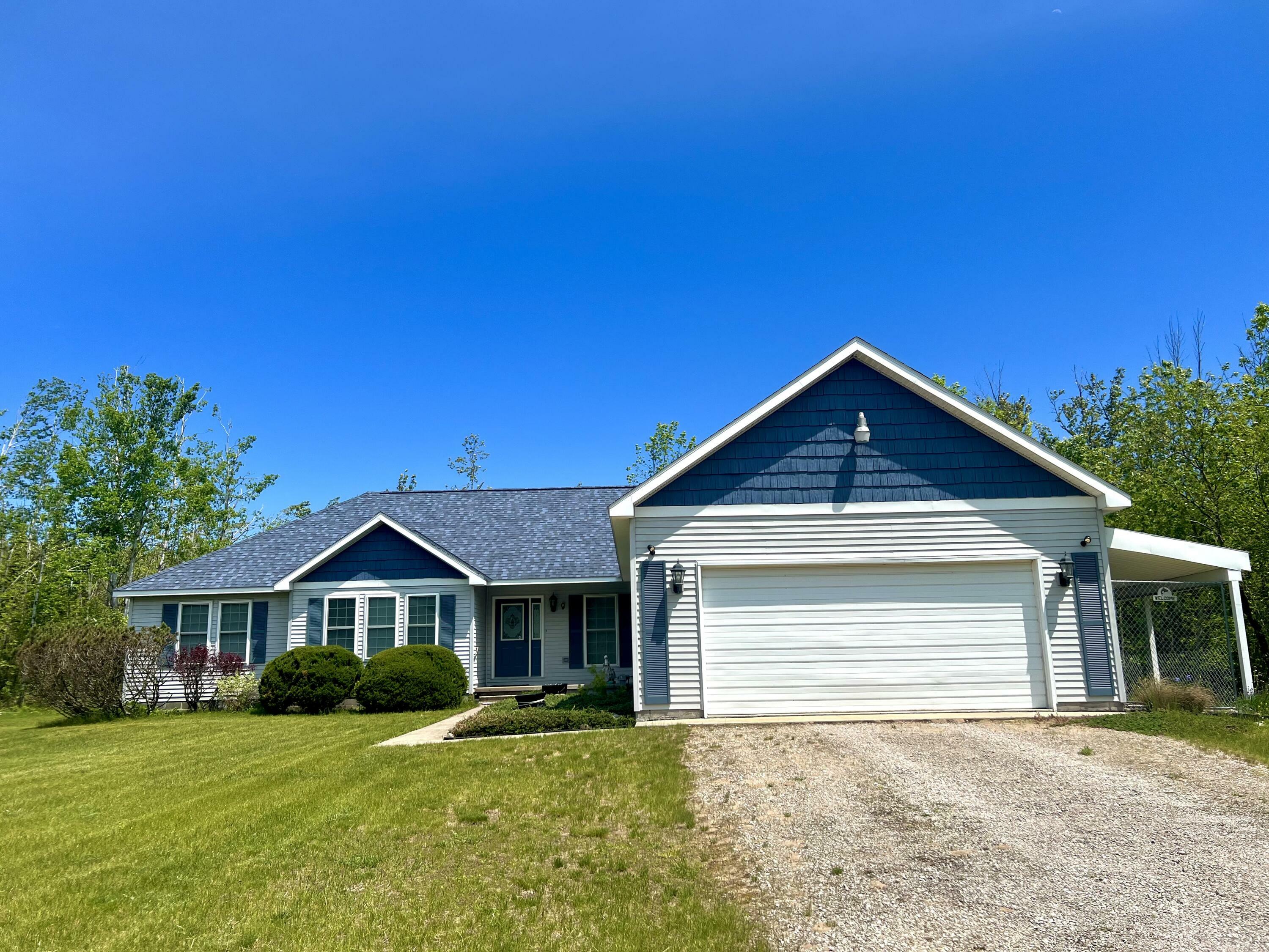 Property Photo: 1745 Mullett Lake Woods Road MI 49721