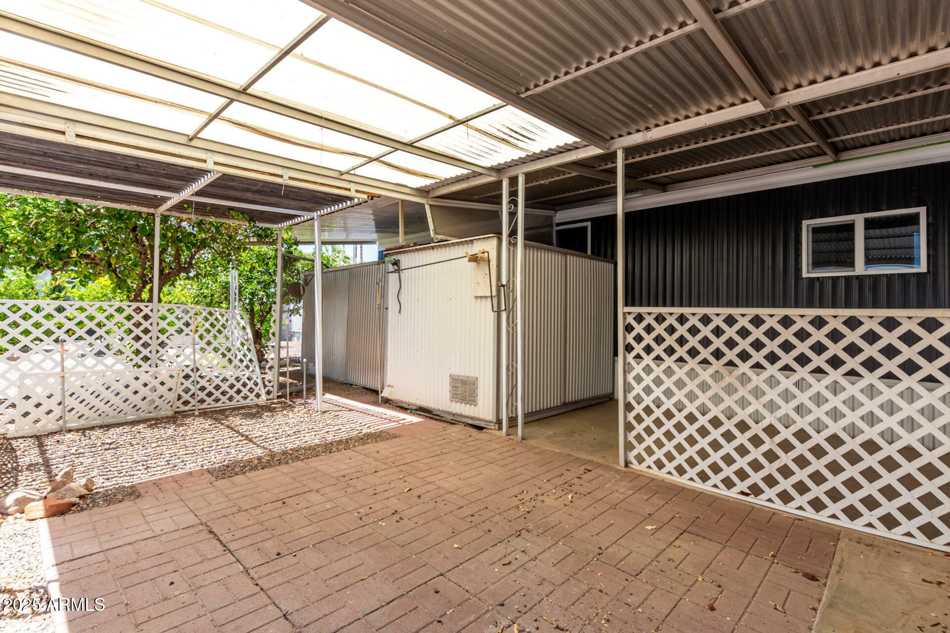 Property Photo: 2050 W Dunlap Avenue D42 AZ 85021