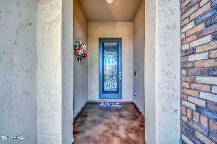 Property Photo:  16961 W Holly Street  AZ 85395 