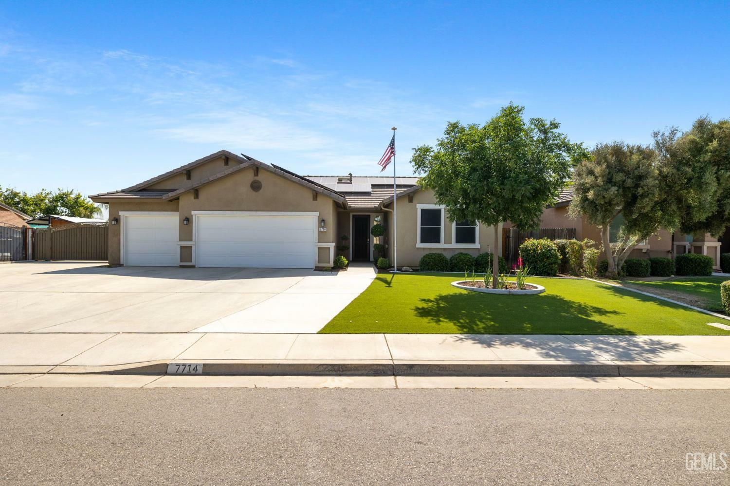 Property Photo: 7714 Valle De Baztan Drive CA 93314