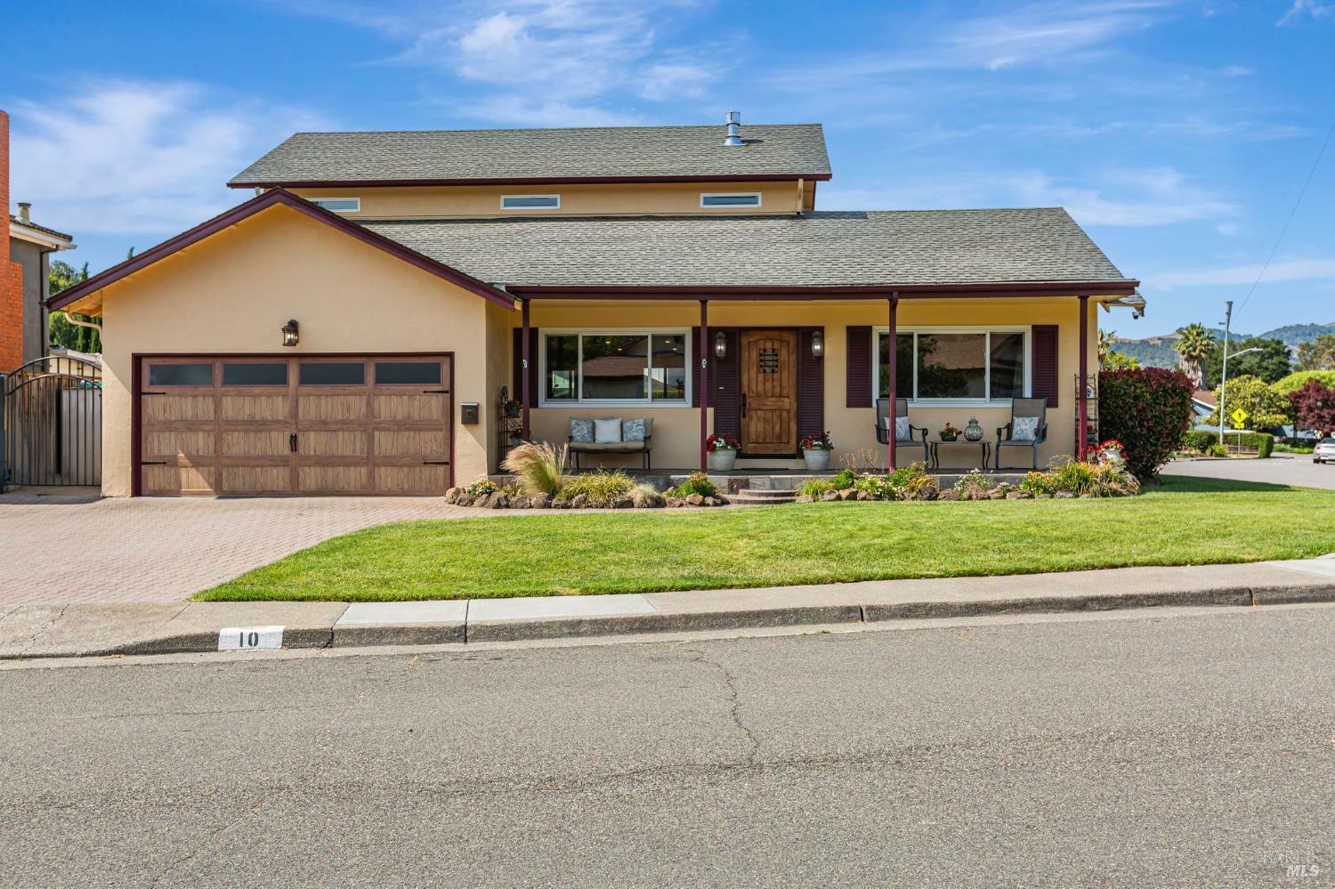 Property Photo: 10 San Aleso Court CA 94945