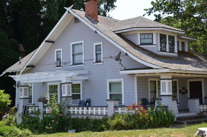 Property Photo: 307 Redwood Avenue 4 CA 95490