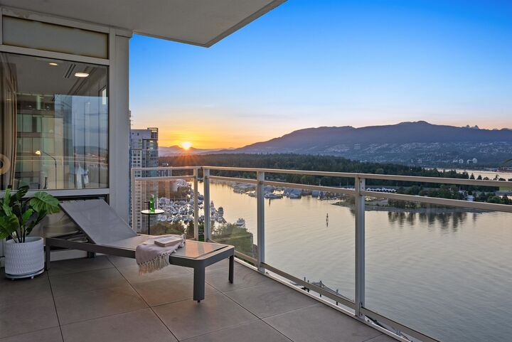 1139 W Cordova Street 2202  Vancouver BC V6C 0A2 photo