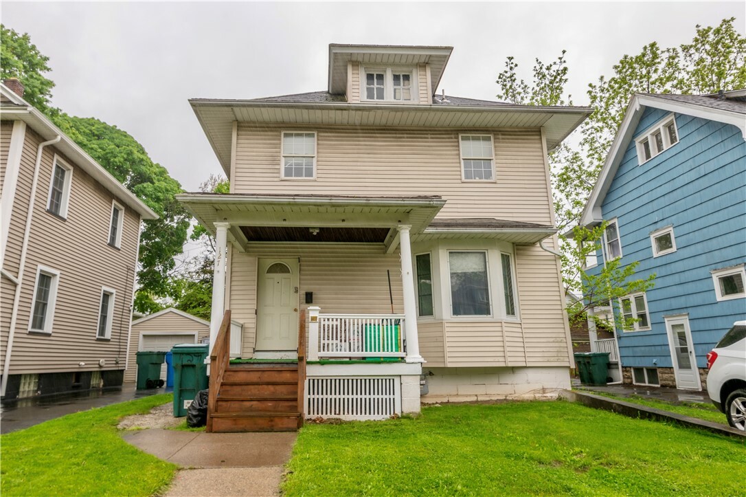 Property Photo: 127 Devonshire Court NY 14619